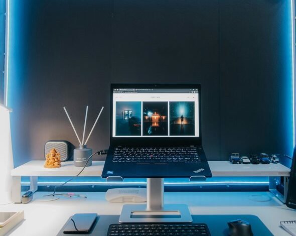 lunar contact desk number